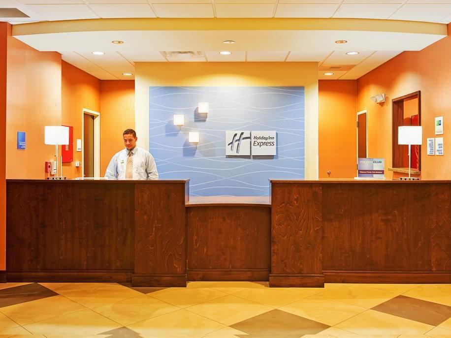 Holiday Inn Express Hotel & Suites Huntsville West - Research Park By Ihg Ngoại thất bức ảnh