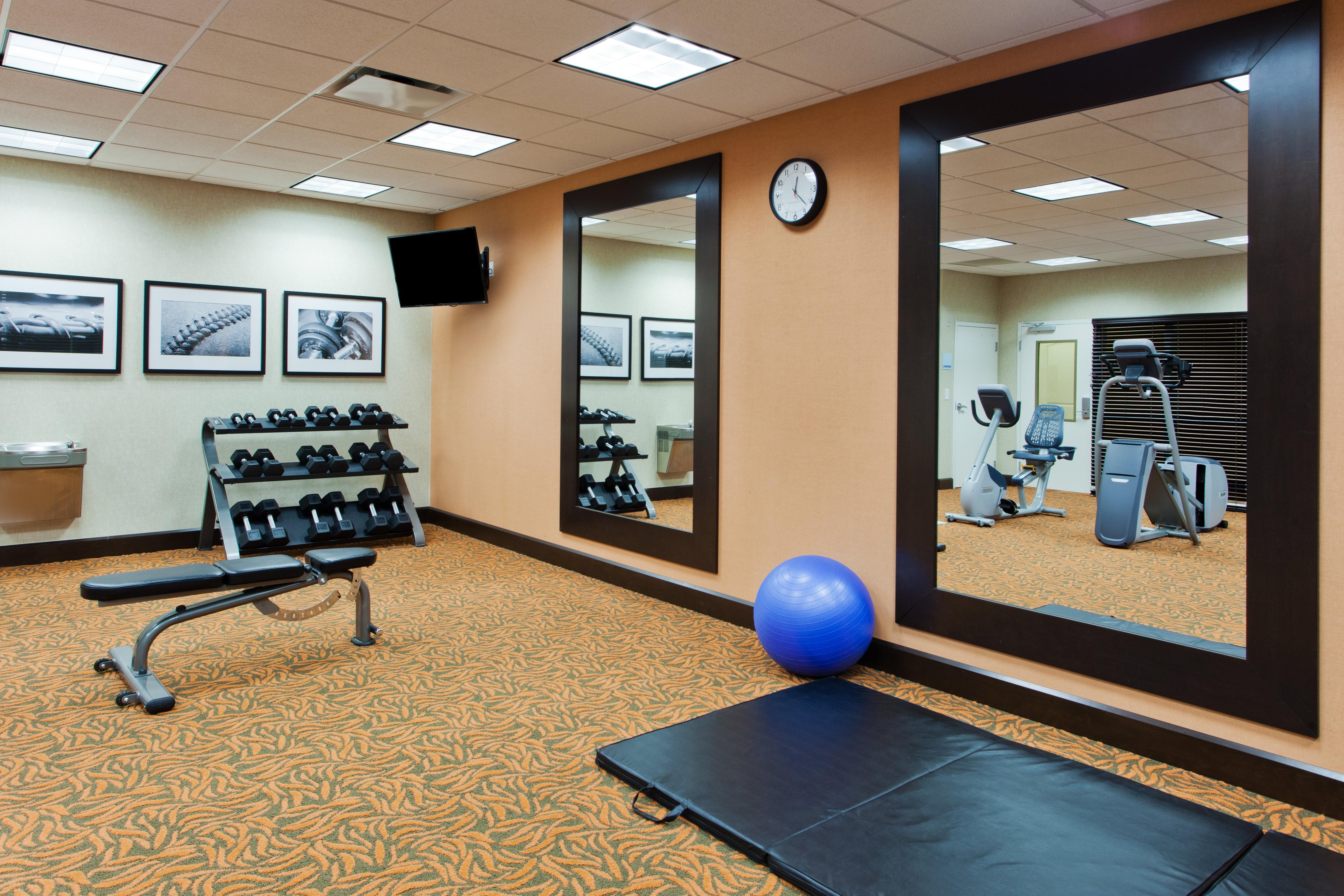 Holiday Inn Express Hotel & Suites Huntsville West - Research Park By Ihg Ngoại thất bức ảnh